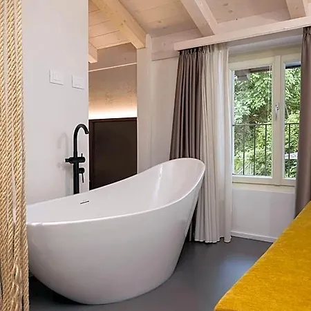 Clementina Boutique 4* Ossuccio