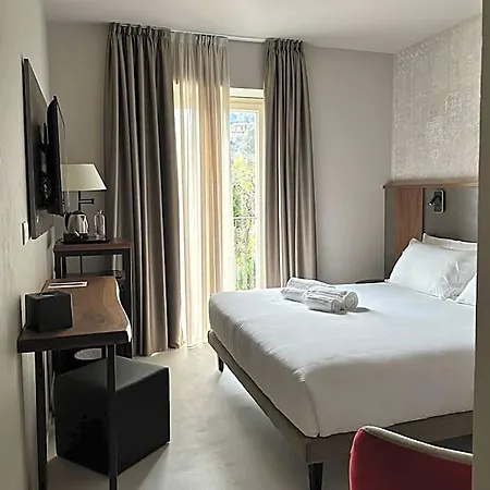 Clementina Boutique 4*